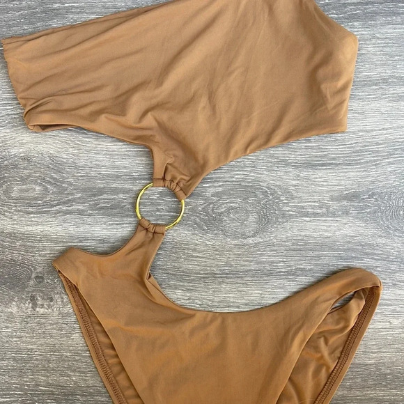 L*Space x Tessa Brooks Tessa One Piece, camel - Picture 6 of 14